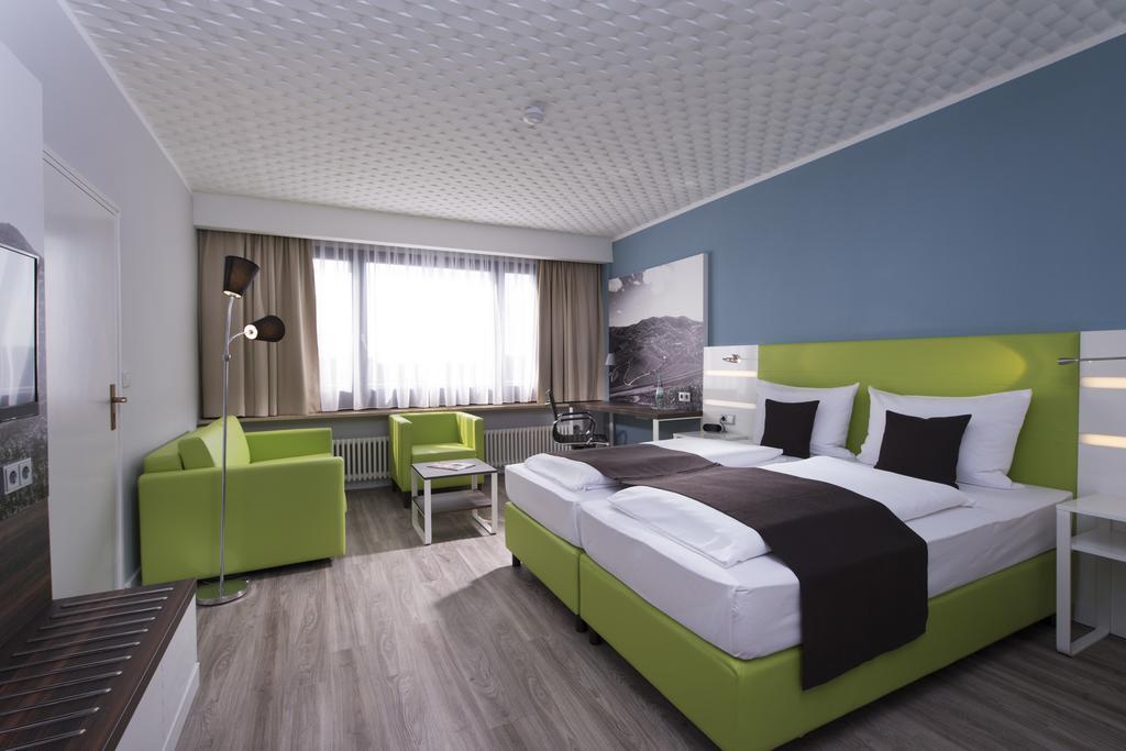 Ibis Styles Offenburg City Bilik gambar